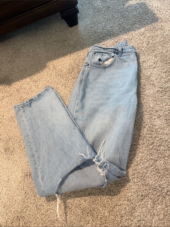 Abercrombie & Fitch Denim - Abercrombie & Fitch Light Blue Ultra High-Rise 90s straight Distressed Jeans